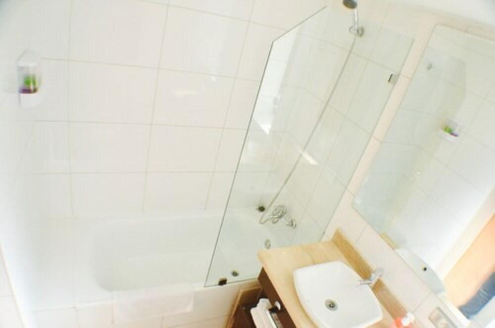 Premium Capital Lyon Costanera *